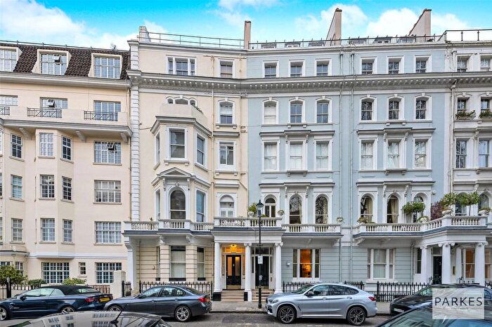 2 Bedroom Flat To Rent In Cornwall Gardens, South Kensington, London, SW7