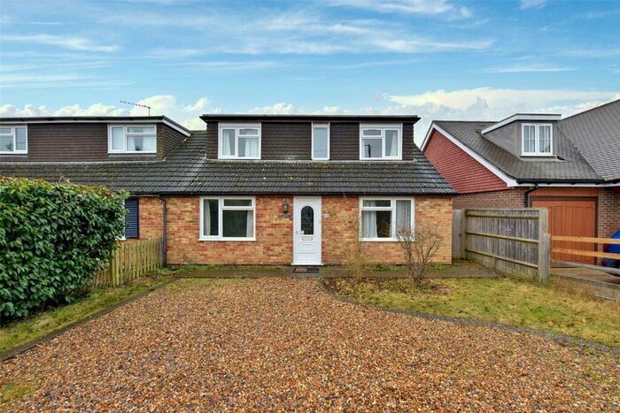 3 Bedroom Bungalow To Rent In Hill Farm Road, Marlow, Buckinghamshire, SL7