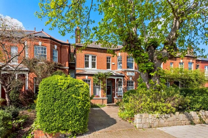 5 Bedroom Terraced House To Rent In Chestnut Road, London, SE27