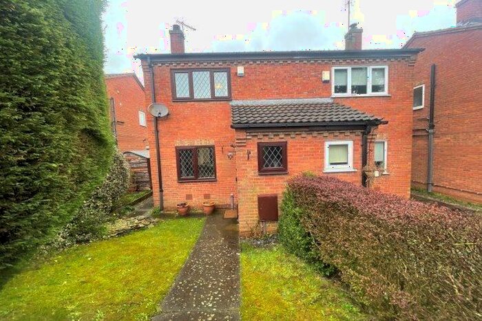 2 Bedroom Property To Rent In Brushfield Road, Chesterfield, S40