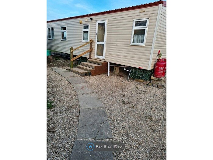 2 Bedroom Mobile/park Home To Rent In Fosse Way, Shepton Mallet, BA4