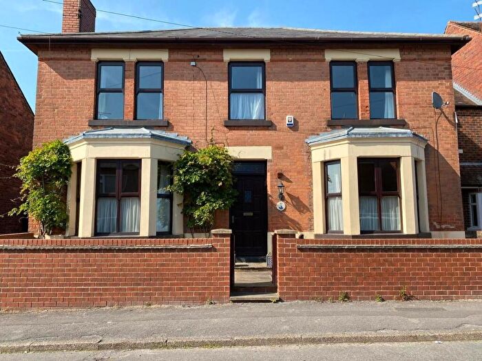 4 Bedroom Detached House To Rent In Bamford Street, Marehay, Ripley, DE5