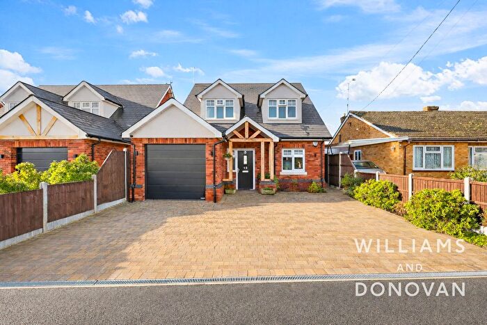 5 Bedroom Detached House For Sale In Merton Road, South Benfleet, SS7