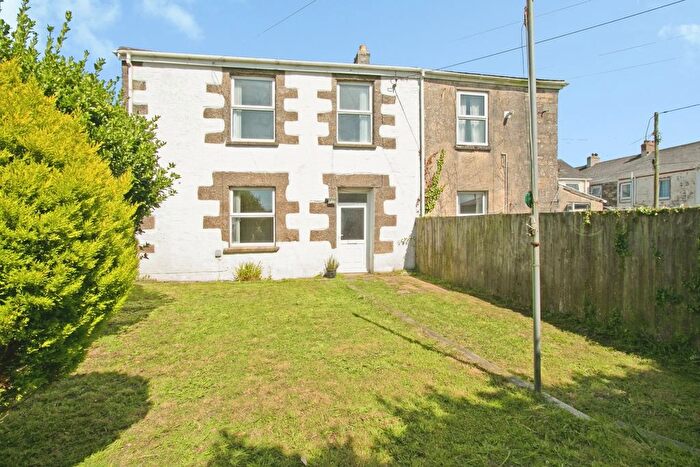 3 Bedroom End Terrace House For Sale In North Roskear Village, Camborne, Cornwall, TR14