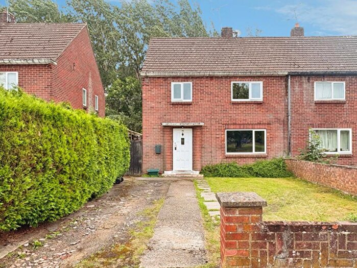 3 Bedroom Semi-Detached House For Sale In Manor Park Drive, Yateley, Hampshire, GU46