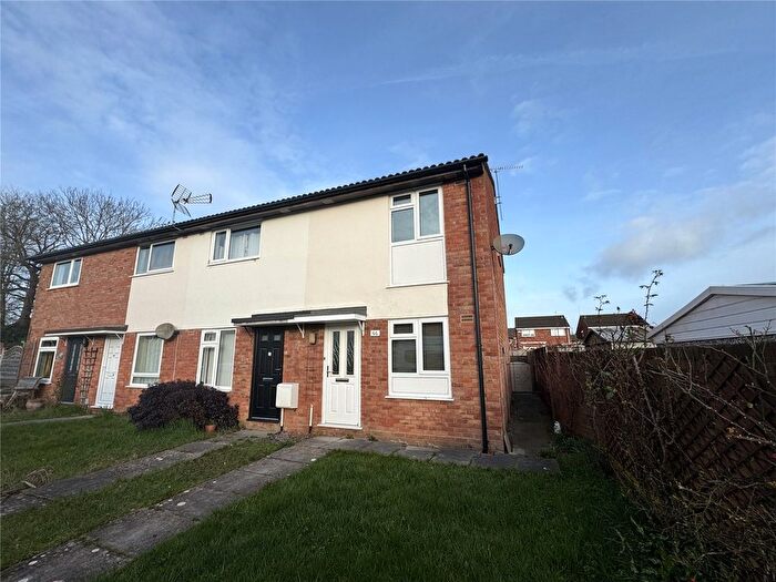 2 Bedroom End Terrace House To Rent In Queensway, Taunton, Somerset, TA1
