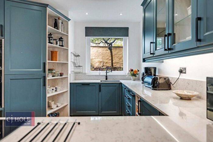5 Bedroom Detached House To Rent In Eastfield, Bristol, BS9