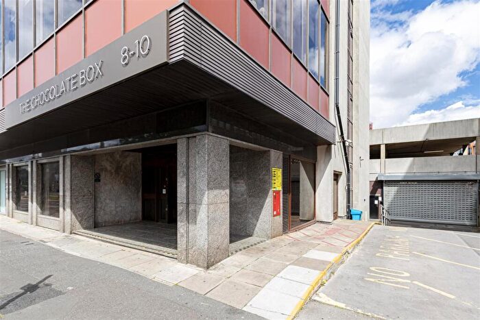 1 Bedroom Apartment To Rent In Spacious Property In Chocolate Box Close To Beach And Town, BH1