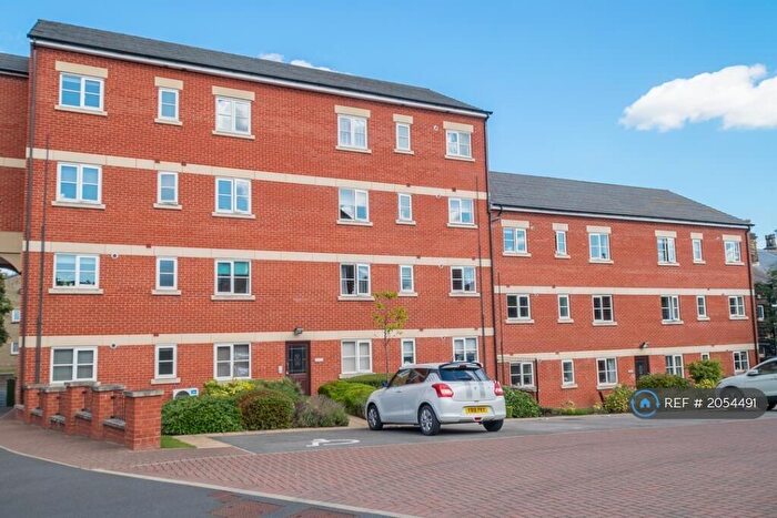 2 Bedroom Flat To Rent In Fountain Street, Morley, Leeds, LS27