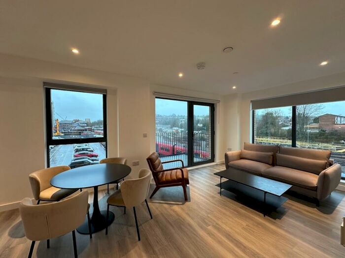 2 Bedroom Apartment To Rent In Station View Guildford, GU1