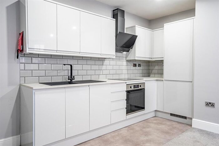 1 Bedroom Flat To Rent In The Crescent, York, YO24