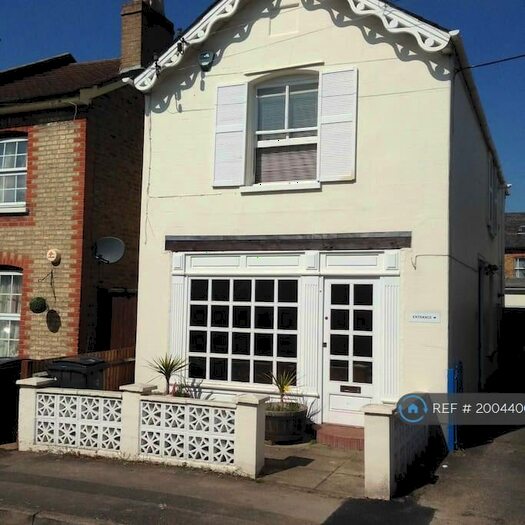 1 Bedroom Flat To Rent In Borough Road, Kingston, KT2