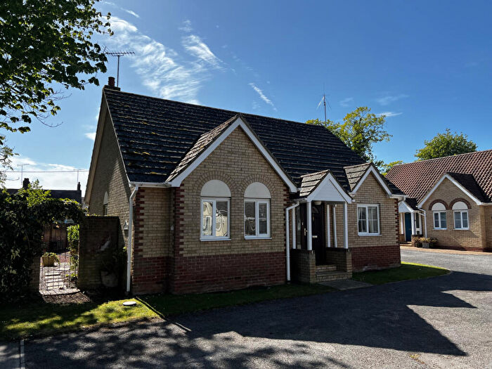 3 Bedroom Bungalow For Sale In Grove Road, Tiptree, CO5
