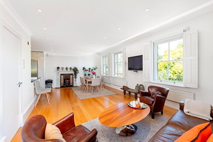 3 Bedroom Flat To Rent In Downside Crescent, Hampstead, NW3