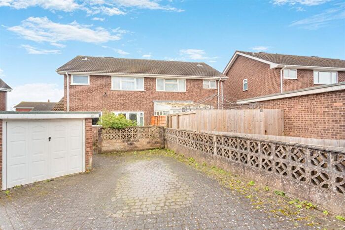 3 Bedroom Semi-Detached House For Sale In St Davids Close, Bulwark, Chepstow, NP16