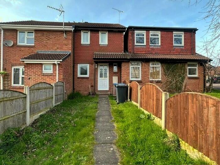 2 Bedroom House To Rent In Bassingham Close, Derby, DE21