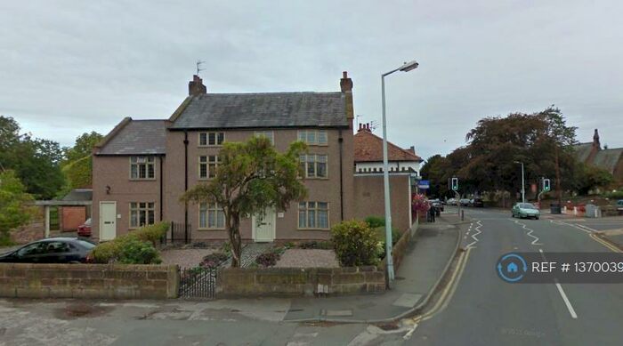 1 Bedroom Flat To Rent In Laburnum House, Willaston, CH64