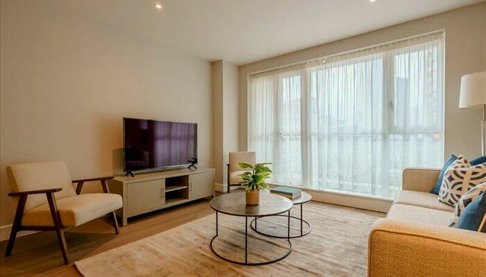 2 Bedroom Apartment To Rent In Westferry Circus, Canary Wharf, E14