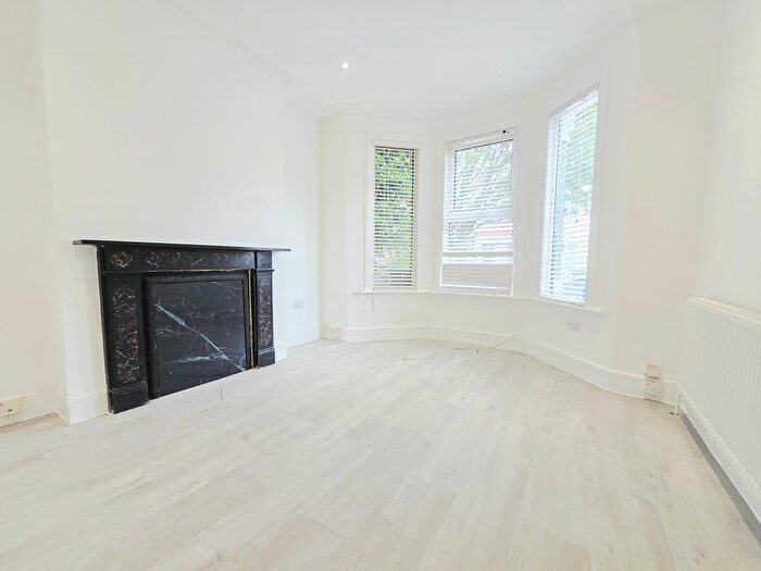 5 Bedroom Terraced House To Rent In Kimberley Gardens, London, N4
