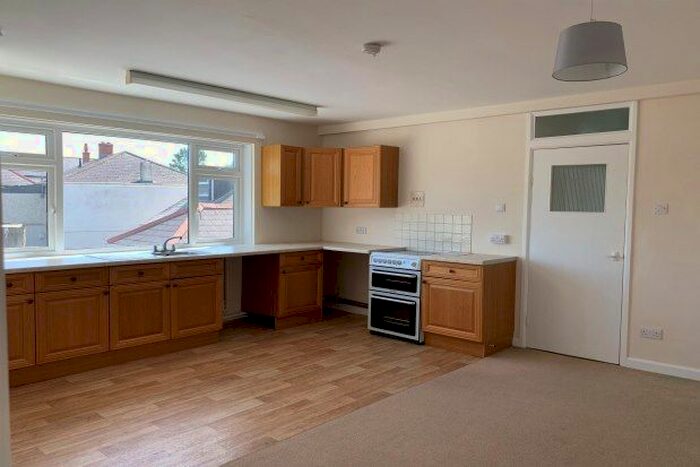 3 Bedroom Flat To Rent In St. Blazey, Par, PL24