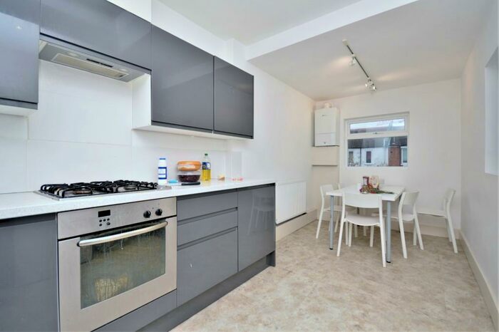 6 Bedroom Terraced House To Rent In Buller Road, Brighton, East Sussex, BN2