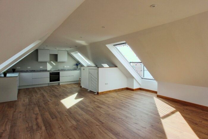 4 Bedroom Flat To Rent In The Vennel, Dunbar, EH42