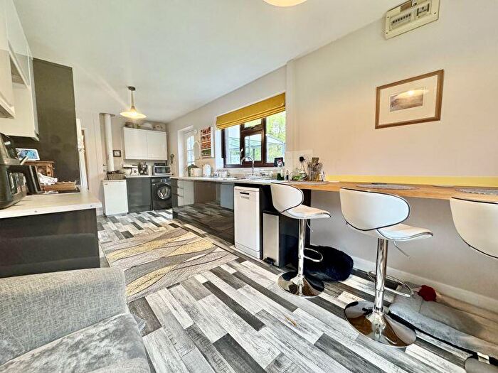 2 Bedroom Bungalow For Sale In Main Road, Saltfleet, LN11