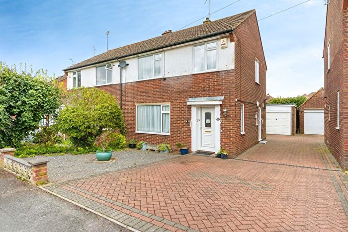 3 Bedroom Semi Detached House For Sale In Manor Crescent, Wendover, Aylesbury, HP22