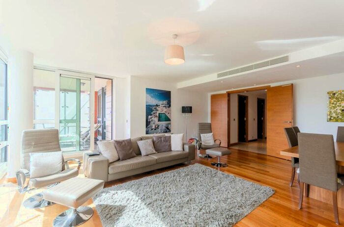 3 Bedroom Flat To Rent In St Johns Wood Road, St John's Wood, London, NW8