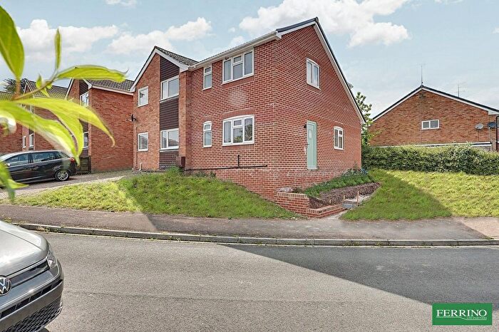 5 Bedroom Detached House For Sale In Queens Acre, Newnham, Gloucestershire., GL14