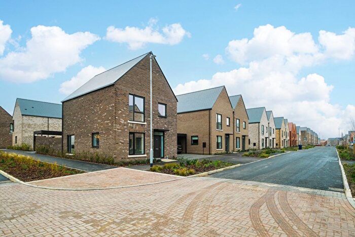 2 Bedroom End Terrace House For Sale In Gregory Park Mews, Cambridge, CB5