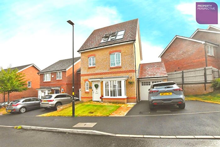 4 Bedroom Detached House For Sale In Crown Green Close, B20