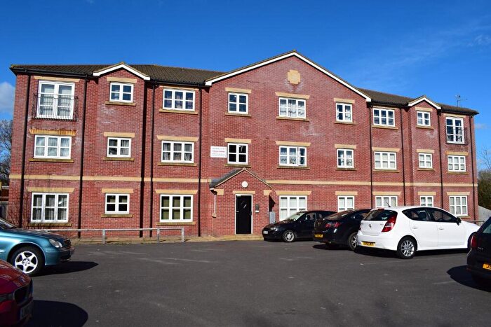 2 Bedroom Flat To Rent In Braunston Close, Northampton, NN4