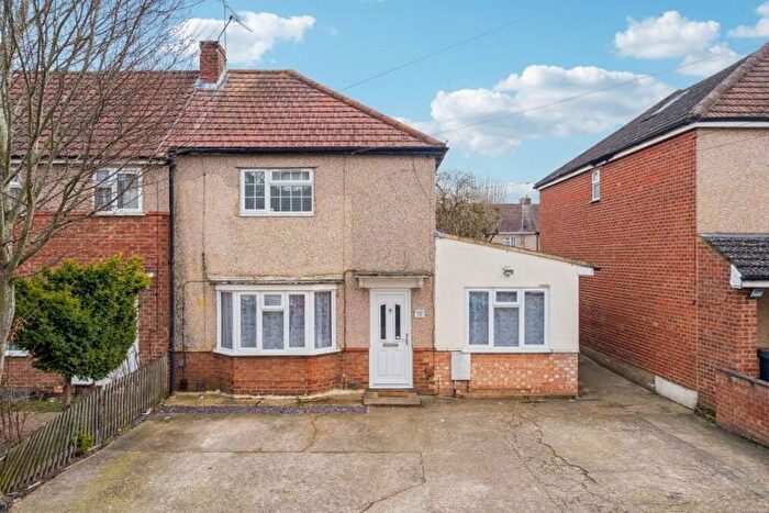 3 Bedroom Flat For Sale In Preston Road, Slough, SL2