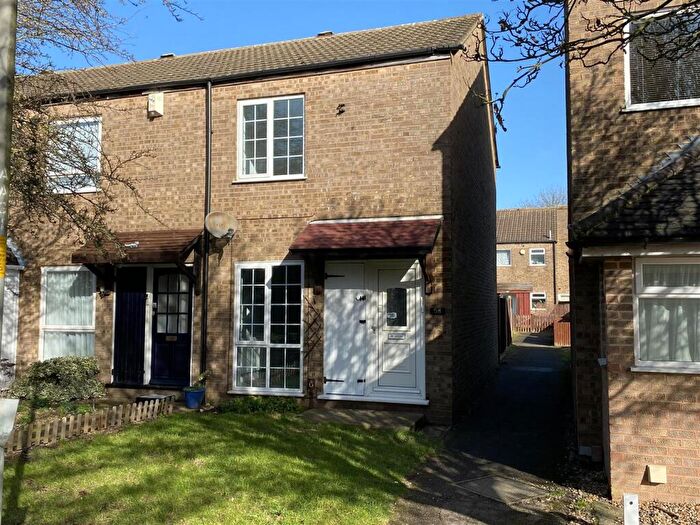 2 Bedroom House To Rent In Abbots Field, Gravesend, Kent, DA12