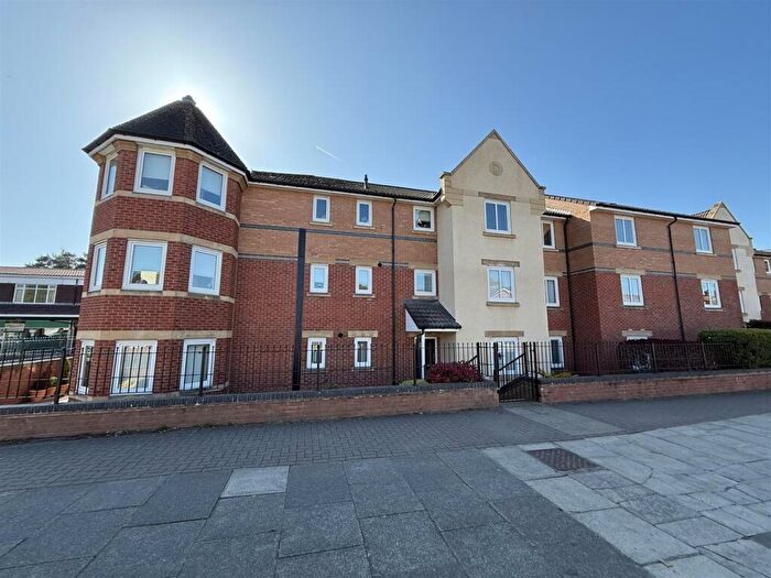 2 Bedroom Apartment For Sale In Sandringham Court, Darlington, DL3