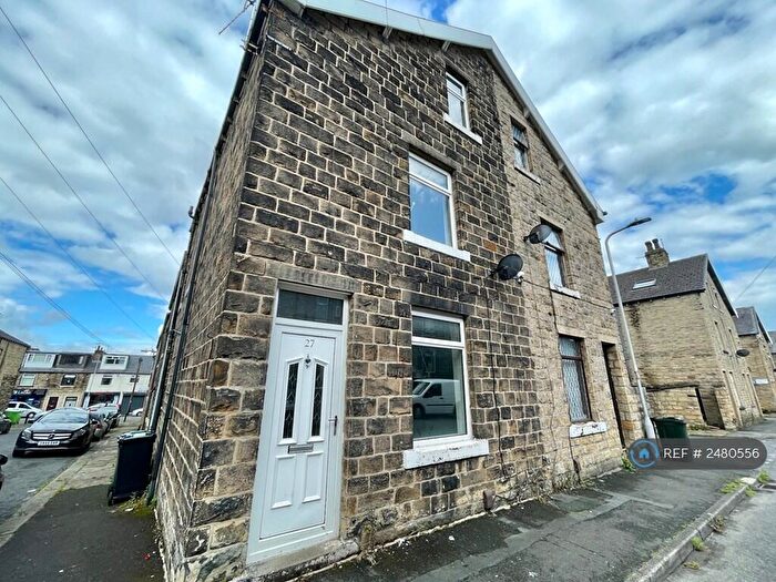 3 Bedroom Terraced House To Rent In Lister Street, Keighley, BD21