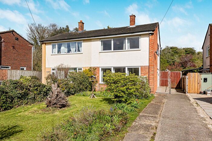 3 Bedroom Semi Detached House For Sale In Maple Road, Bicester, OX26