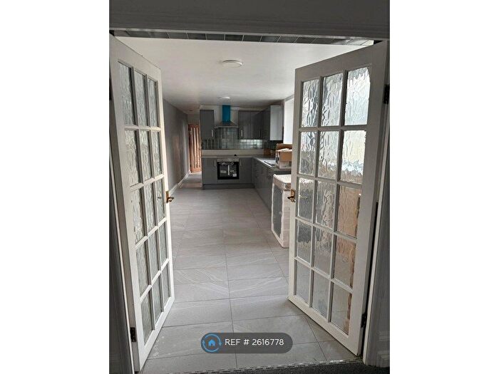 4 Bedroom Terraced House To Rent In Portland Street, Lincoln, LN5