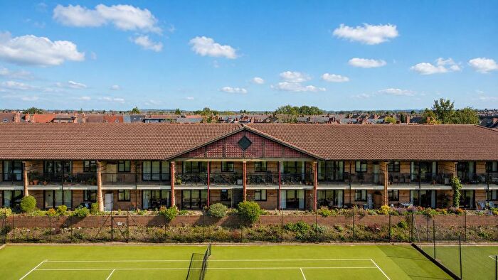 2 Bedroom Flat For Sale In Marlborough Court, West Bridgford, Nottingham, NG2