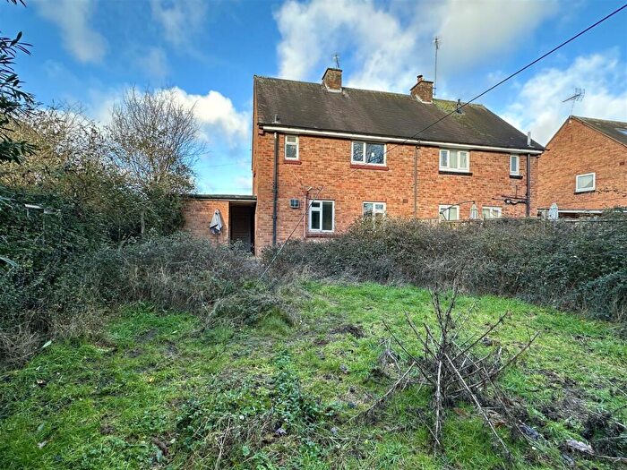 2 Bedroom Semi-Detached House For Sale In Alauna Avenue, Alcester, B49