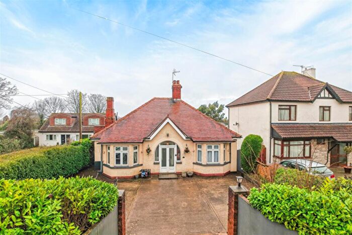 5 Bedroom Detached Bungalow For Sale In South Road, Sully, CF64