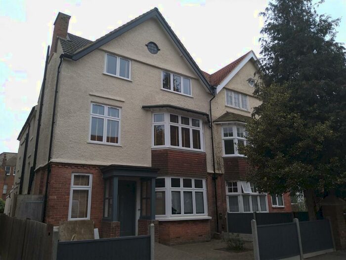 2 Bedroom Apartment To Rent In Grimston Gardens, Folkestone, CT20