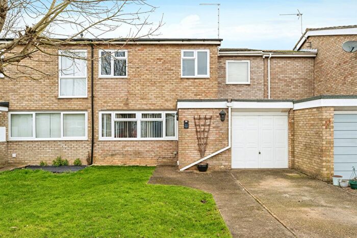 4 Bedroom Semi-Detached House For Sale In Meadow Court, Littleport, Ely, CB6