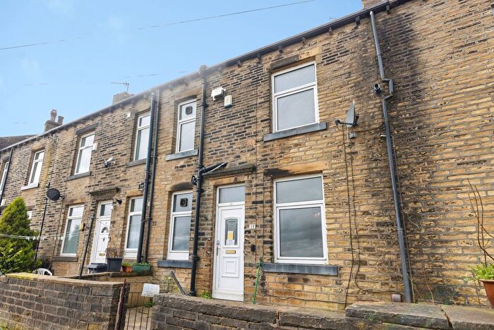 2 Bedroom Terraced House For Sale In Albert View, Halifax, West Yorkshire, HX2