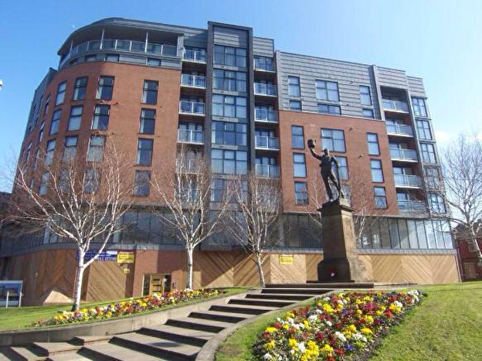 2 Bedroom Apartment To Rent In Zenith House, Chapel Street, Salford, Greater Manchester, M3