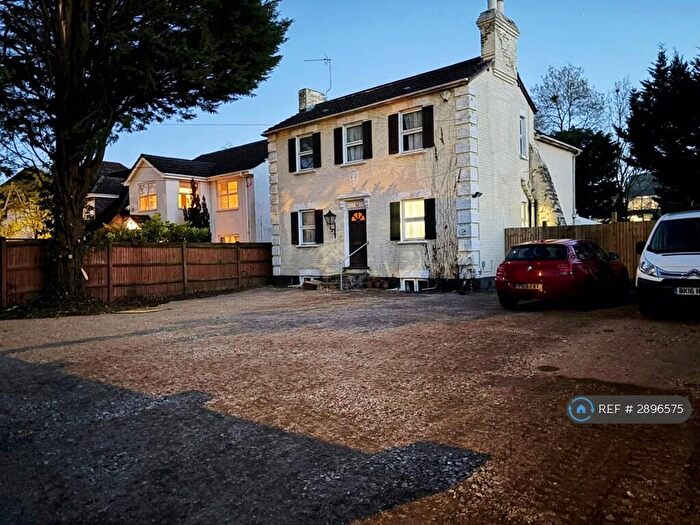 2 Bedroom Flat To Rent In Wokingham Road, Bracknell, RG42