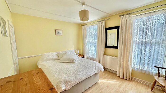 3 Bedroom Terraced House For Sale In Harold Road, Hastings, TN35