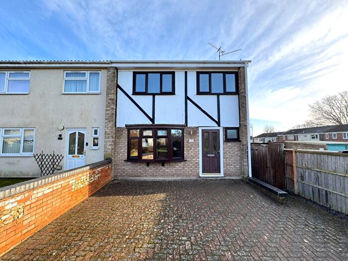 3 Bedroom End Of Terrace House For Sale In King'S Lynn - Bedroom End Terrace House Close To Qeh, PE30