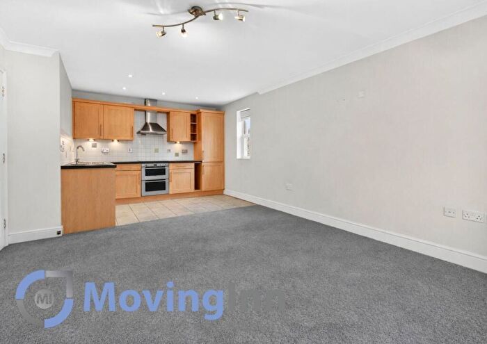 2 Bedroom Flat To Rent In Martell Road, West Norwood, SE21